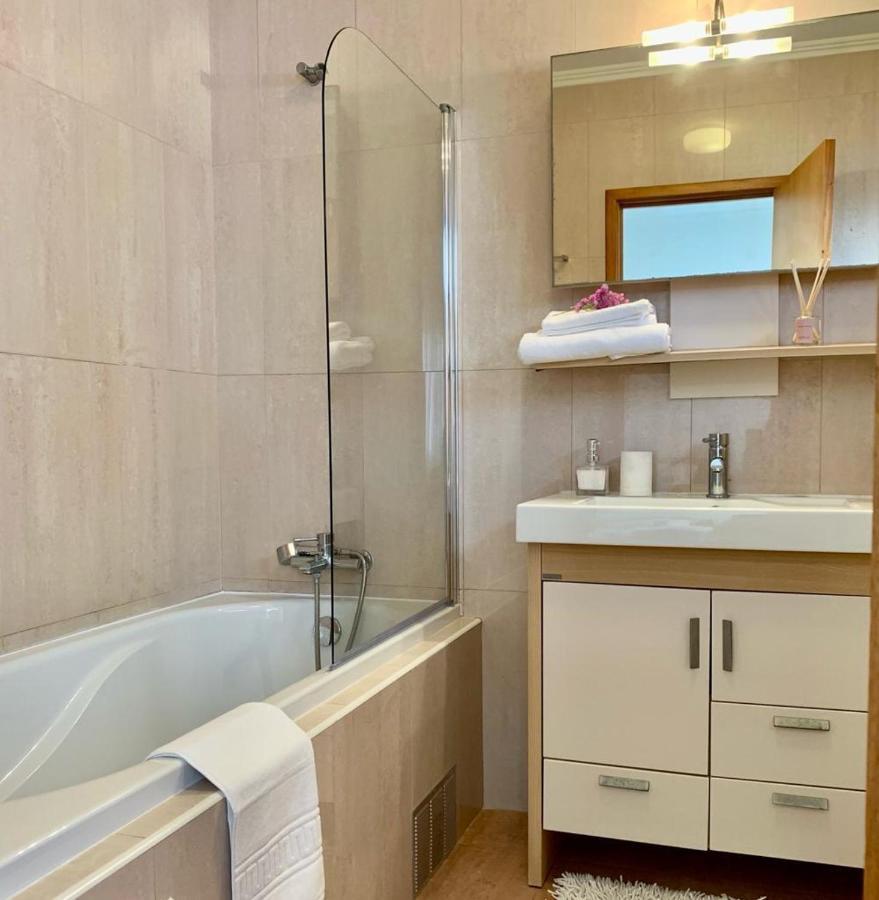 Yellow Five Apartment Πόντα Ντελγκάντα Εξωτερικό φωτογραφία