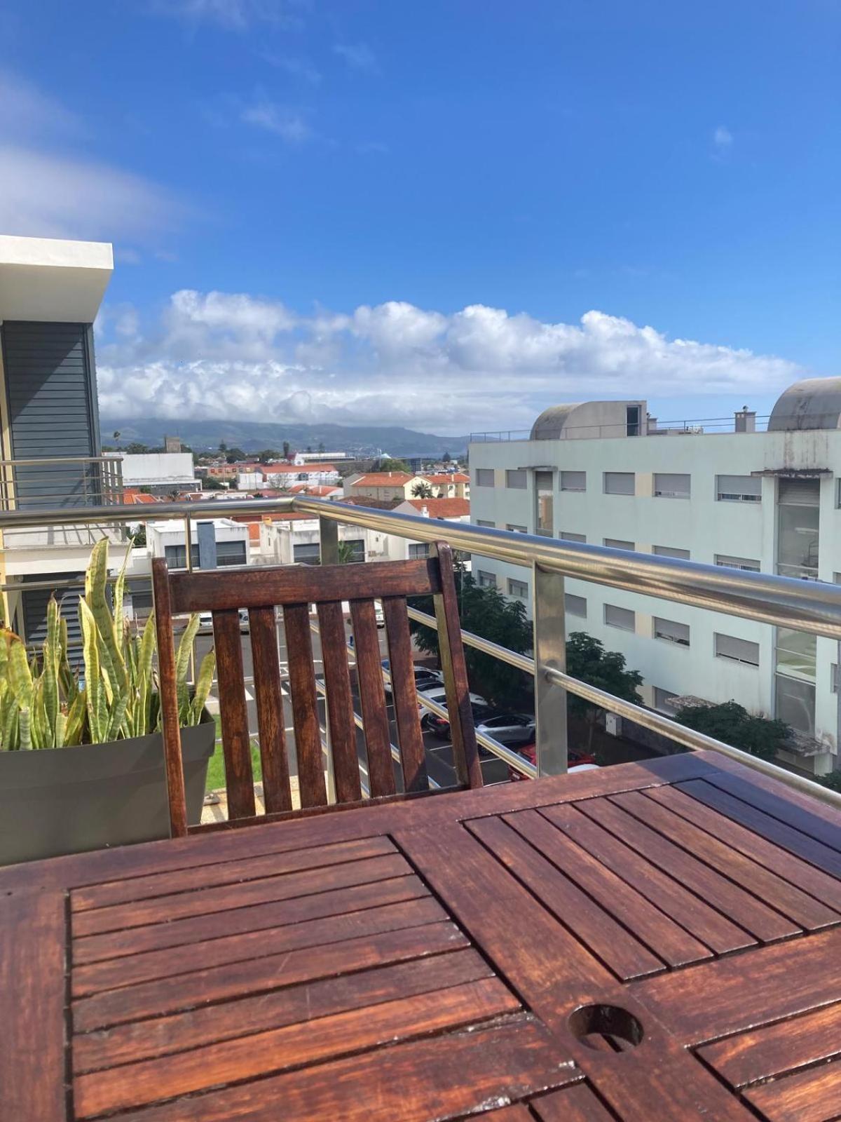 Yellow Five Apartment Πόντα Ντελγκάντα Εξωτερικό φωτογραφία